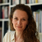 Prof. Célia Zolynski